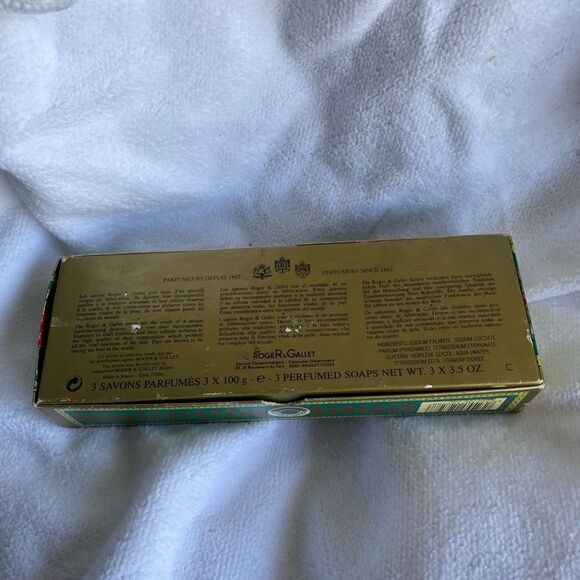 Vintage Roger and Gallet Paris Vetyver Perfumed Soap Set Sealed 3 X 3.5 Oz. - Picture 5 of 5